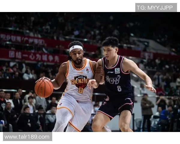 深入分析深圳篮球队阵地战战术特点与执行策略